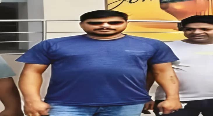 পানশালায় গুলি, হুগলি থেকে ধৃত ‘গুণধর’ বিট্টু, গুলিচালনা, খুনের মামলায় আগেও দু’বার গ্রেপ্তার