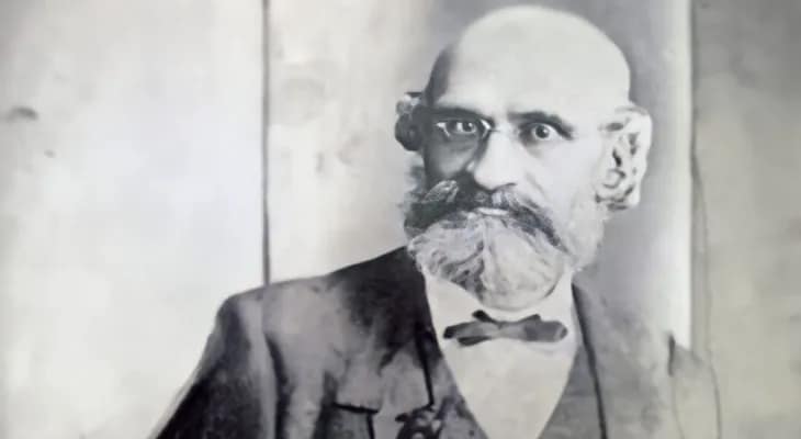 বিস্মৃতির অন্তরালে  ডেভিড ওয়াল্ডি