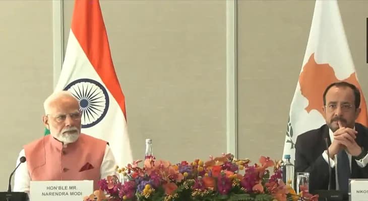 সাইপ্রাসের প্রেসিডেন্টের সঙ্গে বৈঠকে ভারতের প্রধানমন্ত্রী নরেন্দ্র মোদি
