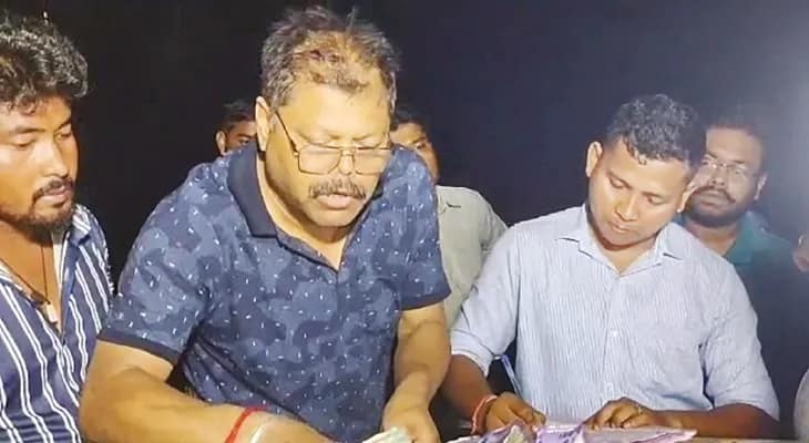 চাঁদমণিতে নাকা চেকিং, উদ্ধার ১৫৫ গ্রাম মাদক সহ আড়াই লক্ষ টাকা, গ্রেপ্তার ১