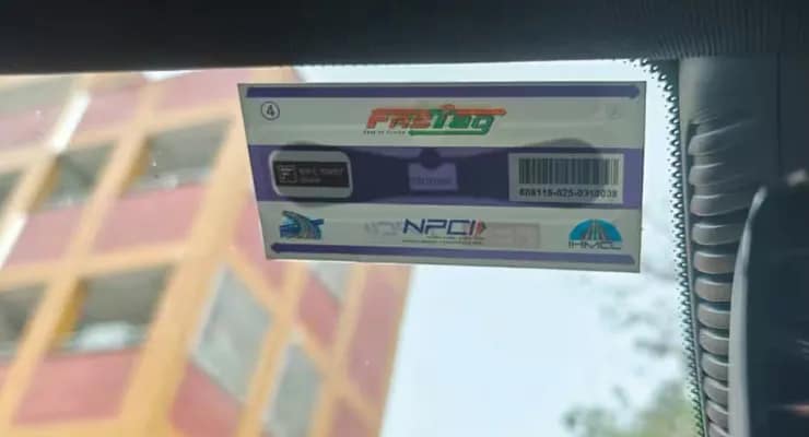 FASTag-এর বার্ষিক পাসের দাম ৩,০০০ টাকা, জানালেন কেন্দ্রীয় সড়ক পরিবহণমন্ত্রী নীতিন গাদকারি