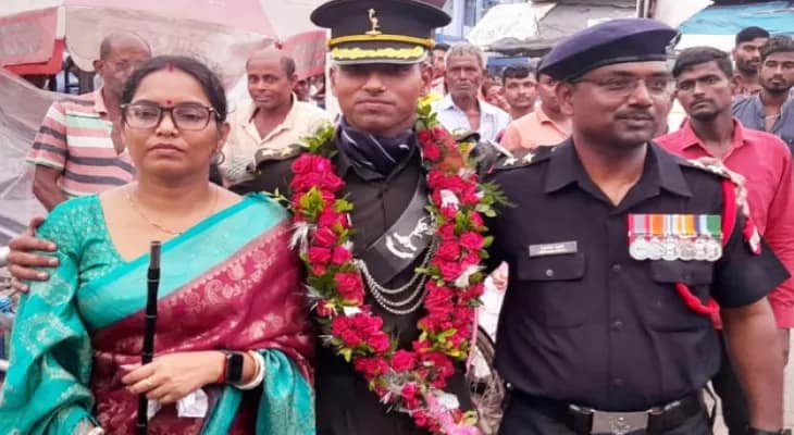 সাগরের শুভেন্দু মাইতি সেনাবাহিনীর লেফটেন্যান্ট, এলাকায় তীব্র উন্মাদনা