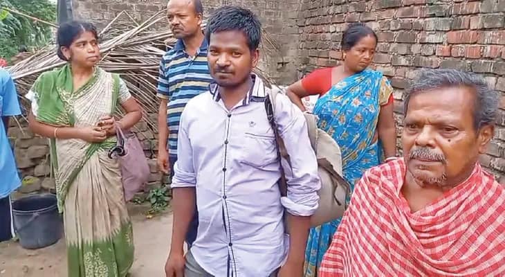 ২৫ বছর পরে ফিরলেন ‘মৃত’ সন্তান, হইহই কাণ্ড সিঙ্গুরের মালিক পরিবারে