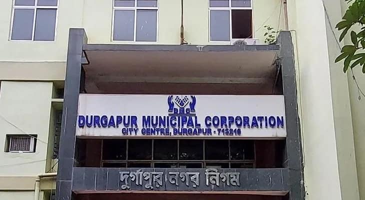 দুর্গাপুরের অলিতে গলিতে ডান্স বার বিনোদনের ঢালাও আয়োজনে উদ্বেগ