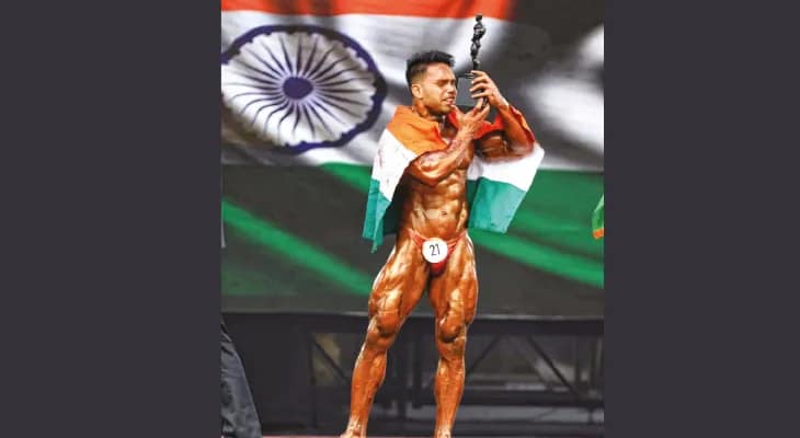 বডি বিল্ডিংয়ে সোনার পদক পেলেন সাঁকরাইলের অনিন্দ্য