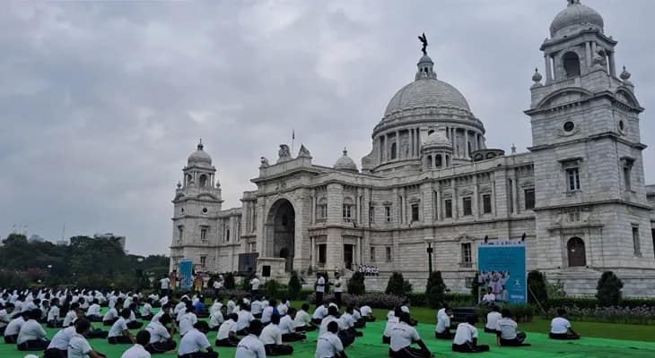 ভিক্টোরিয়াতে আন্তর্জাতিক যোগ দিবস পালন