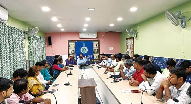 আমতা, উদয়নারায়ণপুরে এখনই বন্যার আশঙ্কা নেই, সতর্ক প্রশাসন