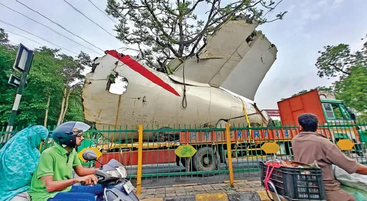 ৭ বছরে দেশে ৬১ বিমান দুর্ঘটনা, ডিজিসিএ-র রিপোর্ট ঘিরে উদ্বেগ, যাত্রী সুরক্ষা নিয়ে উঠছে প্রশ্ন