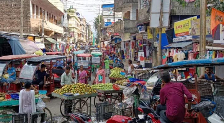 পরিদর্শনের ছ’মাস পরও সুরাহা হয়নি জলপাইগুড়ির যানজট, পার্কিং সমস্যার