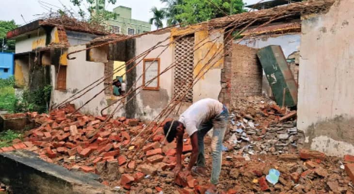 বেহাল স্বাস্থ্যকেন্দ্র নতুন করে নির্মাণ, উপকৃত হবেন বহু ওয়ার্ডের বাসিন্দা