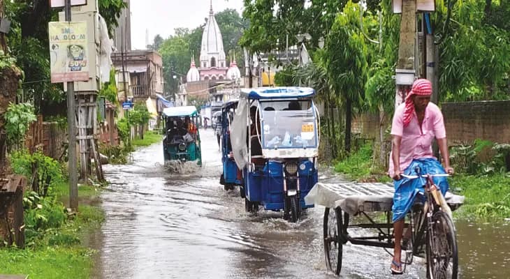 সামান্য বৃষ্টি হলেই ভাসে গৌরাঙ্গ মহাপ্রভুর জন্মভিটে যাওয়ার রাস্তা