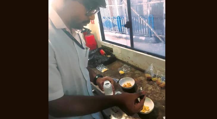 ‘মহাপ্রভুর প্রসাদ’ ঠিক আছে তো? বণ্টনের আগে হচ্ছে ফুড সেফটি পরীক্ষা