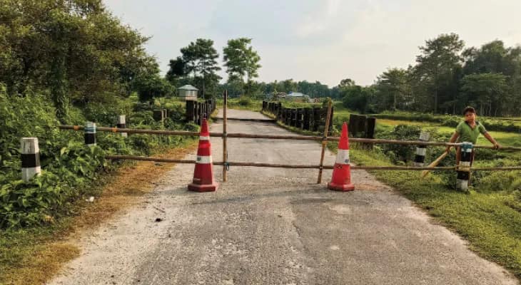 দইখাওয়া নদীর উপর বেহাল সেতু দ্রুত সংস্কারের দাবি
