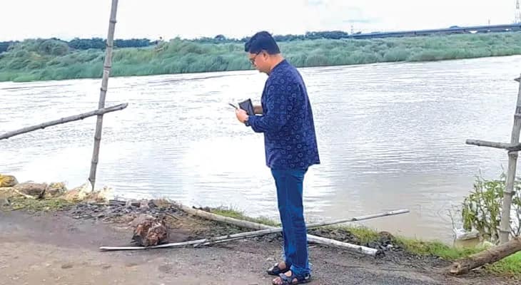 ঝাড়খণ্ডে জলাধার থেকে জল ছাড়ায় বিপদসীমা ছুঁইছুঁই অজয়