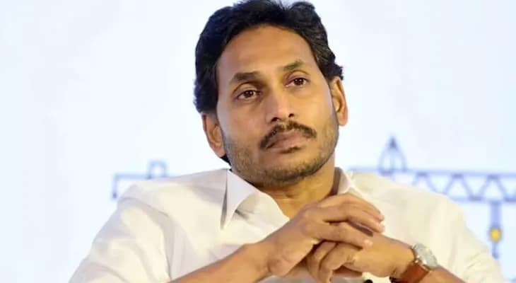 কনভয়ে গাড়ির চাকায় পিষ্ট হয়ে দলীয় সমর্থকের মৃত্যুর মামলায় অন্তর্বর্তী জামিন পেলেন ওয়াইএসআর কংগ্রেস নেতা জগন্মোহন রেড্ডি