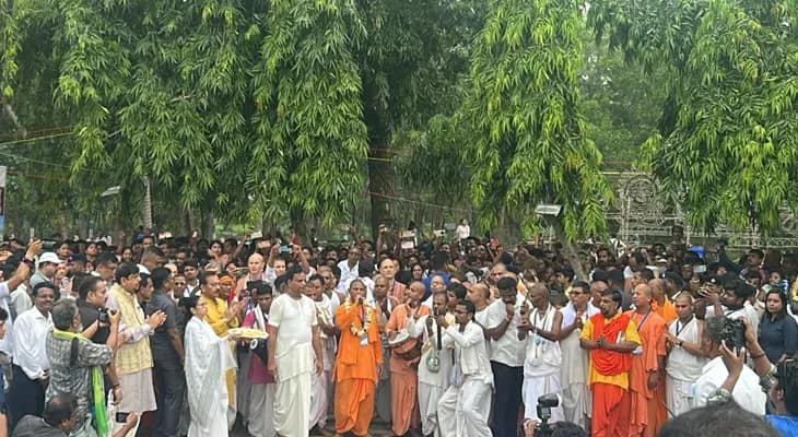 দীঘায় জগন্নাথ দেবের আরতি করলেন মুখ্যমন্ত্রী মমতা বন্দ্যোপাধ্যায়