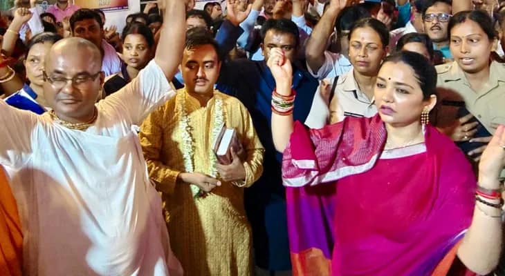 পশ্চিম মেদিনীপুরের বেলদাতে ইসকনের রথযাত্রা উদ্বোধন করেন সাংসদ জুন মালিয়া, উপস্থিত ছিলেন বিধায়ক সূর্যকান্ত অট্ট