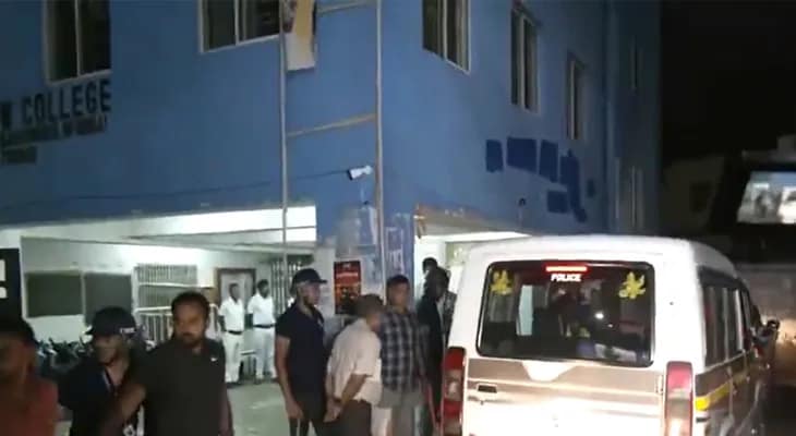 কসবা গণধর্ষণ কাণ্ড: ঘটনাস্থলে নির্যাতিতাকে নিয়ে গেল তদন্তকারীরা