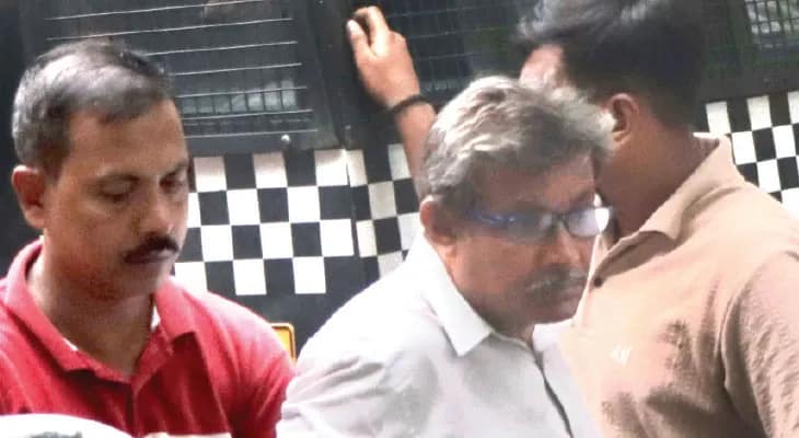 গার্ড রুমেই মজলিশ বসাত মনোজিৎ, ল’কলেজে গণধর্ষণ কাণ্ডে গ্রেপ্তার নিরাপত্তারক্ষীও, সিট গঠন