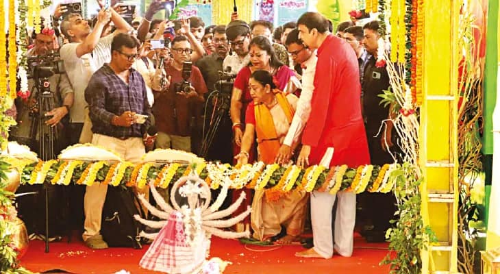 বিশ্বের সর্ববৃহৎ মন্দির এবার শ্রীভূমির পুজোয়, মার্কিন মুলুকের অক্ষরধামের আদলে সেজে উঠবে মণ্ডপ