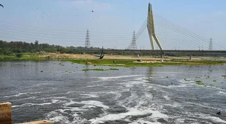 যমুনার স্রোত বাড়াতে উত্তরপ্রদেশ থেকে জল আনার উদ্যোগ দিল্লির, নারাজ যোগী, ডাবল ইঞ্জিন রাজ্যের মধ্যেই কাজিয়া