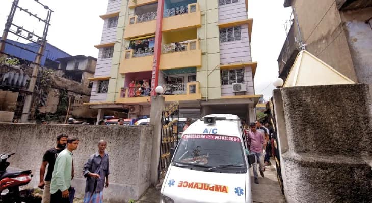 দেনার দায়ে আত্মহত্যা, জগাছার ফ্ল্যাটে দেহ উদ্ধার মা, বাবা, ছেলের