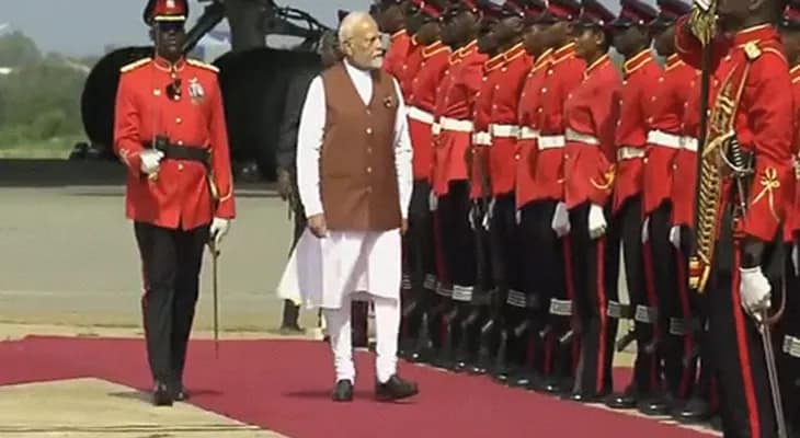 ঘানায় পৌঁছলেন ভারতের প্রধানমন্ত্রী নরেন্দ্র মোদি