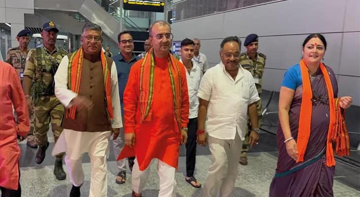 আগামী কাল, বৃহস্পতিবার রাজ্য বিজেপি সভাপতির নাম আনুষ্ঠানিকভাবে ঘোষণা করতে শহরে এলেন সাংসদ রবীশঙ্কর প্রসাদ