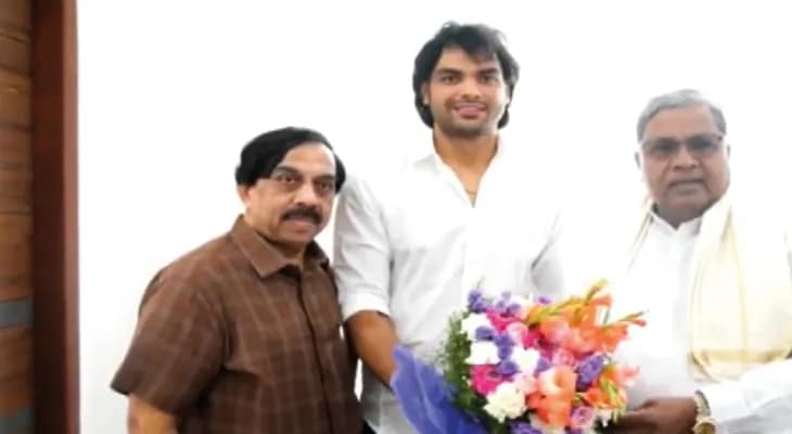 বেঙ্গালুরুতে নীরজ চোপড়ার সঙ্গে দেখা করলেন কর্ণাটকের মুখ্যমন্ত্রী সিদ্ধারামাইয়া