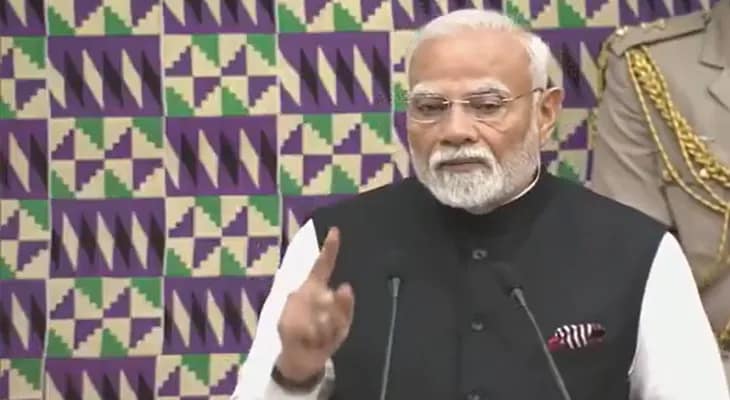 ঘানার পার্লামেন্টে বক্তব্য রাখছেন ভারতের প্রধানমন্ত্রী নরেন্দ্র মোদি
