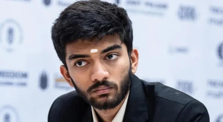 কার্লসেনকে হারিয়ে শীর্ষে গুকেশ