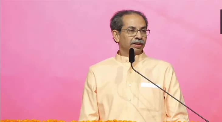 এতদিন বাদে একজোট হয়েছি, একসঙ্গে থাকব বলেই, রাজের সঙ্গে জোট প্রসঙ্গে বললেন শিবসেনা নেতা উদ্ধব থ্যাকারে
