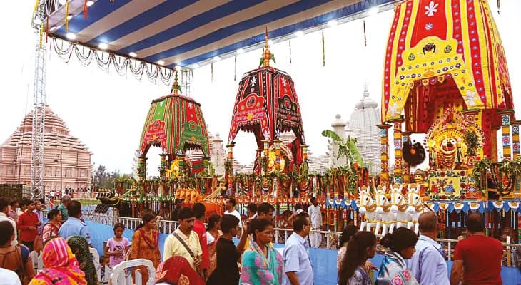 দীঘায় সোনাবেশে জগন্নাথের পুজো দেখতে ব্যাপক ভিড়