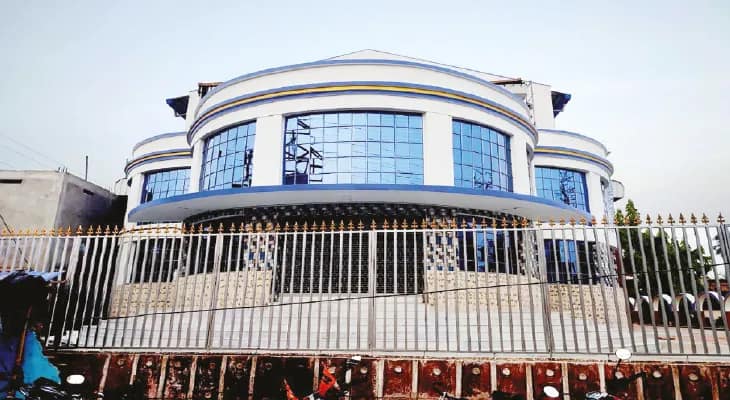 আট বছর পরও আমতায় শেষ  হল না অডিটোরিয়ামের কাজ
