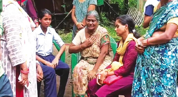 বন্ধ ঘরে দ্বিতীয় স্ত্রীর গলাকাটা দেহ, স্বামী ঝুলছে দড়ির ফাঁসে