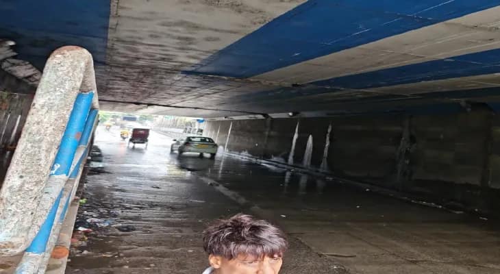 অবাক করল পাতিপুকুর আন্ডারপাস, জমেনি জল, নালা থেকে ৭০ টন পলি তোলায় উধাও চেনা জলছবি, দাবি কলকাতা পুরসভার