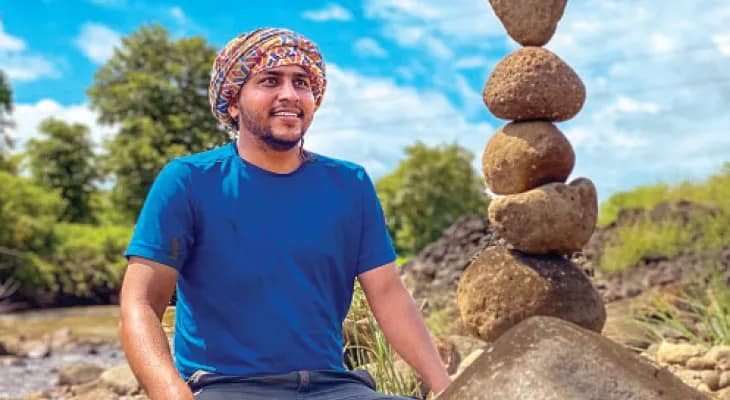 ‘ডিজিটাল ডিটক্সে’র নয়া উপায় পুনের যুবকের, পাথরে পাথর সাজাতে কয়েক ঘণ্টা পার!
