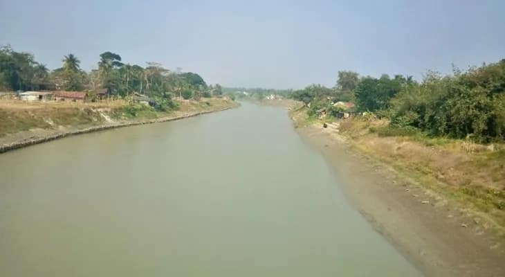 বিপদসীমার উপর বইছে শীলাবতী, কংসাবতী, পশ্চিম মেদিনীপুরে বন্যার ভ্রুকুটি, পারাংয়ের জলে ভাসল কেশপুর