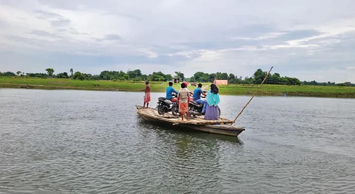 নয়ারচরে রায়ডাকের উপর সেতু নেই, সমস্যায় ১৮টি গ্রামের প্রায় ২৫ হাজার বাসিন্দা