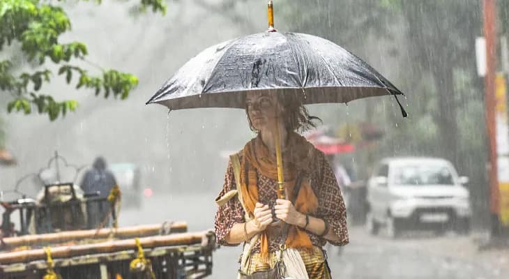 আগামী কয়েক ঘণ্টার মধ্যে দক্ষিণ ২৪ পরগনায় বিক্ষিপ্তভাবে ঝড়-বৃষ্টির পূর্বাভাস