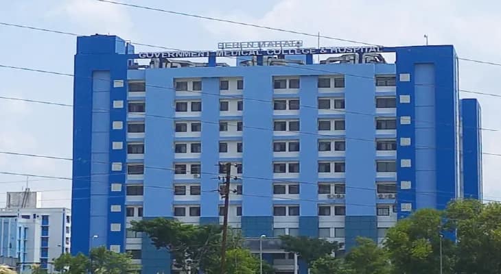 হাউসস্টাফ নিয়োগেও কেলেঙ্কারির পর্দা ফাঁস, চাপে পড়ে পিছু হটল পুরুলিয়া মেডিক্যাল