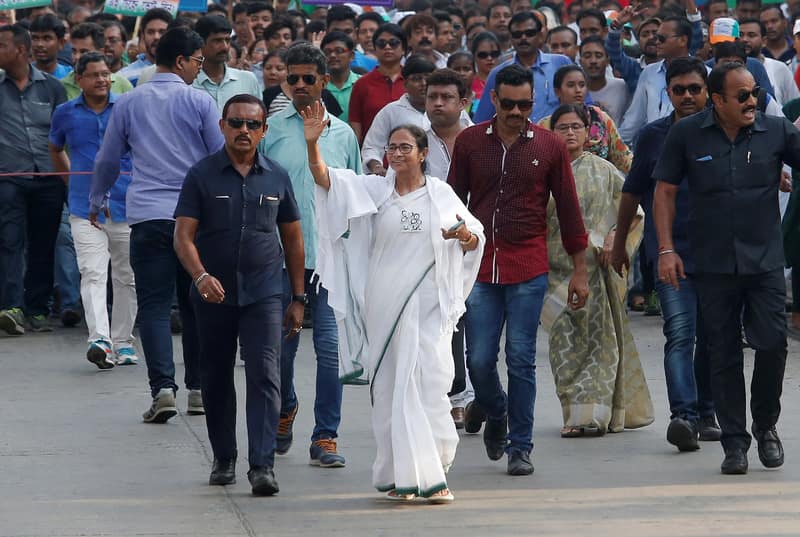 বাংলা বলায় বাংলাদেশি তকমা: প্রতিবাদে আগামী ১৬ জুলাই পথে নামছেন মমতা