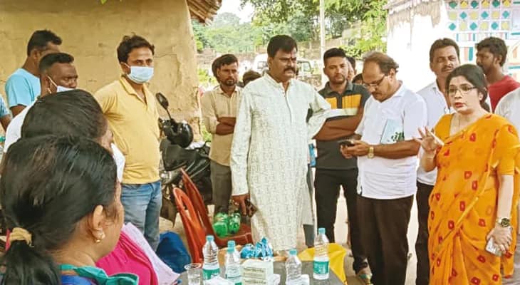 ডায়ারিয়ায় আক্রান্ত শতাধিক, ওষুধ কিনে খেতে হওয়ায় ক্ষুব্ধ সাংসদ