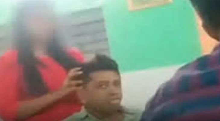 কলেজে মাসাজ কাণ্ড: যুবনেতাকে স্কুল কমিটি থেকে বাদ দেওয়ার দাবি
