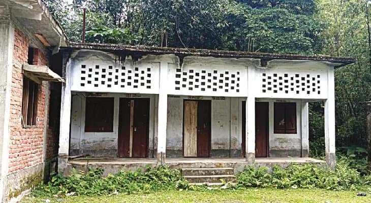চার বছর ধরে তালাবন্ধ দেওয়ানগঞ্জ সাধারণ পাঠাগার, বঞ্চিত পাঠকরা