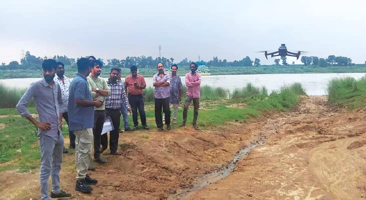 রাজুয়া চরে ড্রোন উড়িয়ে বালি চুরিতে নজরদারি প্রশাসনের