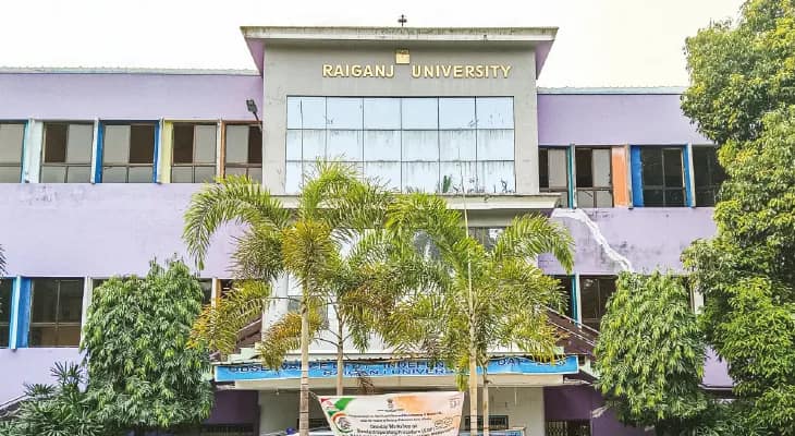 রায়গঞ্জ বিশ্ববিদ্যালয়ে আসন ২৪০০, স্নাতকস্তরে ভর্তির আবেদন ১৭ হাজার