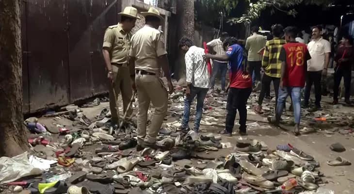 বেঙ্গালুরুতে পদপিষ্ট কাণ্ড: পুলিসের সঙ্গে পরামর্শ না করেই আরসিবি জনগণকে আমন্ত্রণ জানিয়েছিল, দাবি সরকারি স্ট্যাটাস রিপোর্টে