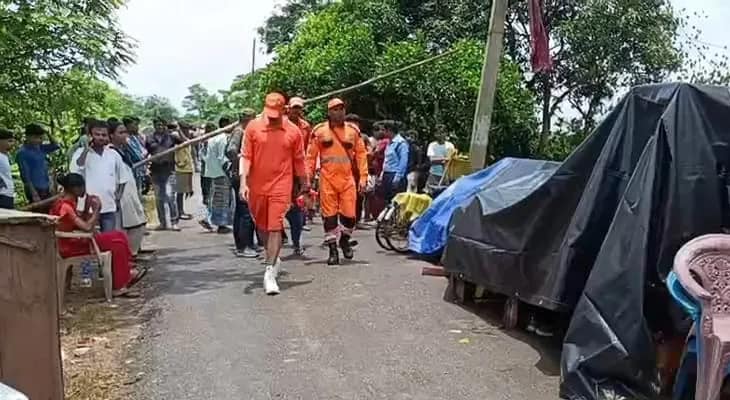 কংসাবতী নদীর উপরে থাকা বাঁধ ক্ষতিগ্রস্ত, চলছে মেরামতি