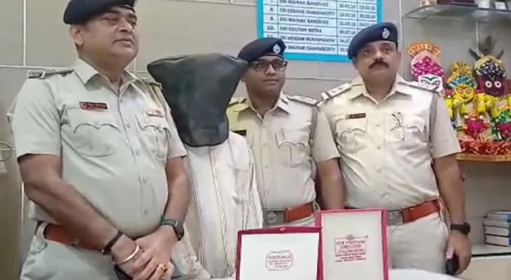 অনলাইন পেমেন্টের ভুয়ো রসিদ, বাগুইআটি থেকে গ্রেপ্তার যুবক, হাবড়া পুলিসের সাফল্য